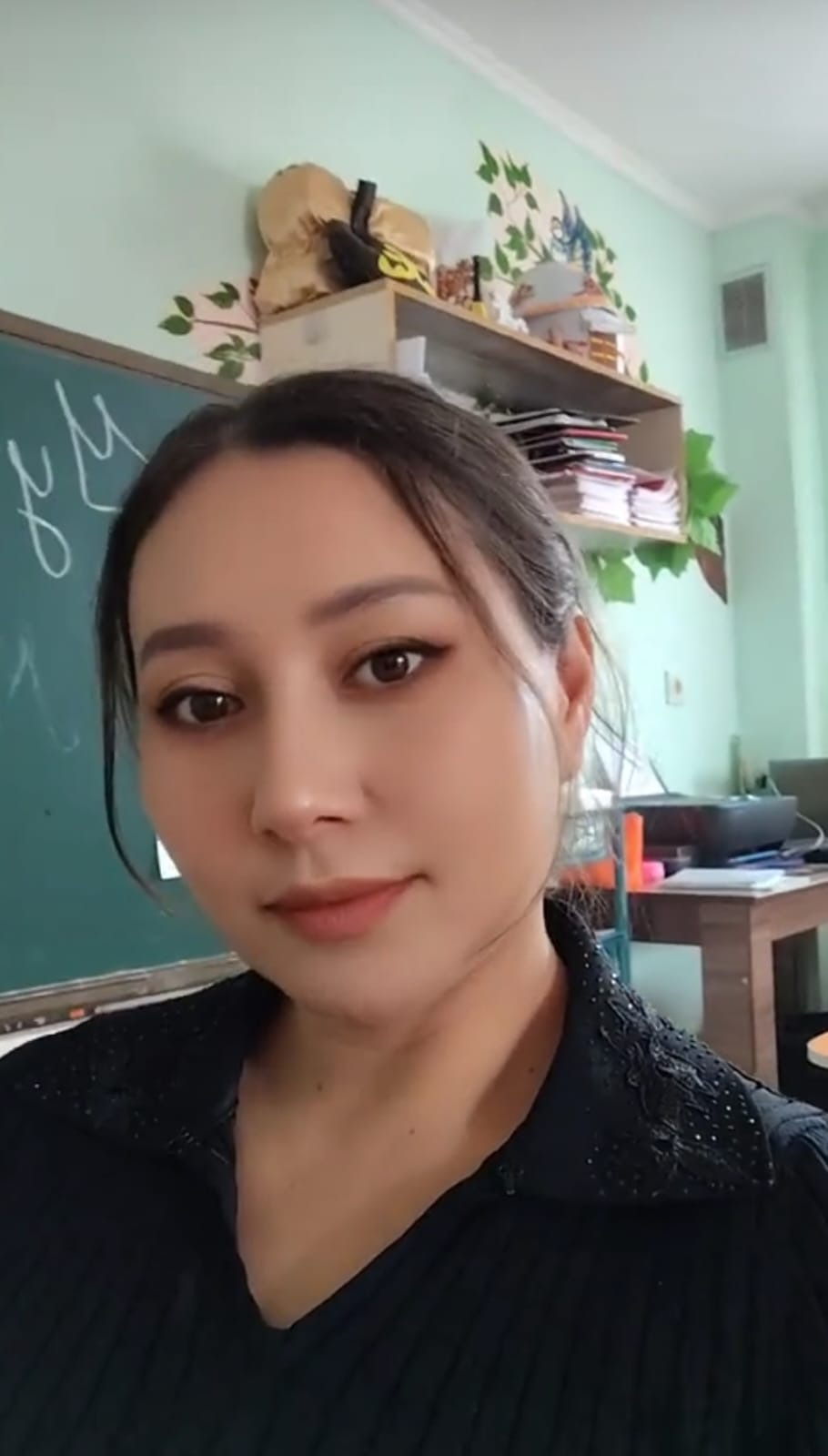 Воспитатель
